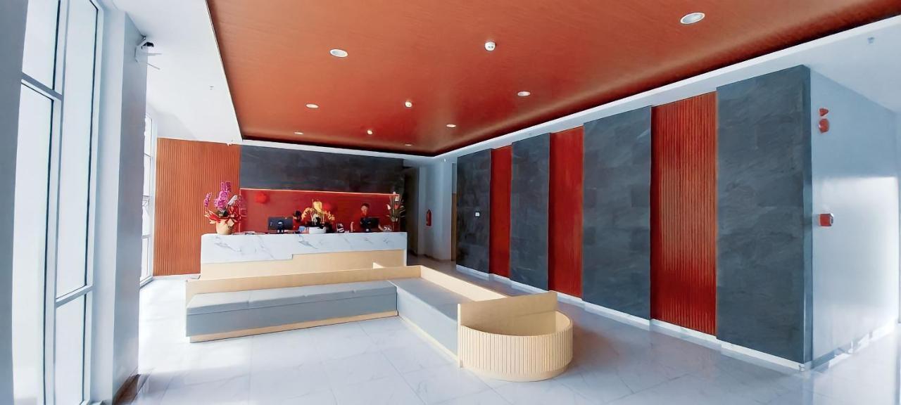 Front One Hotel Pasir Koja バンドゥン エクステリア 写真