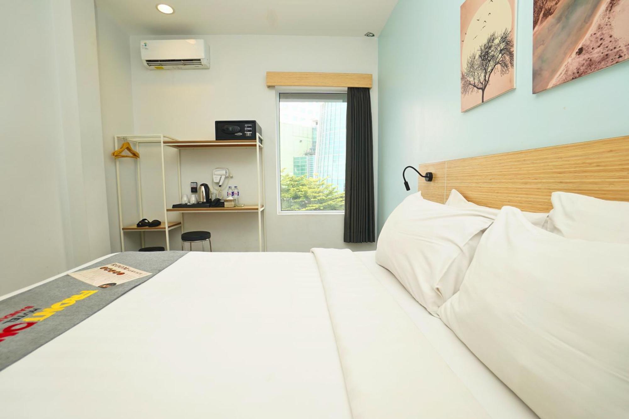 Front One Hotel Pasir Koja バンドゥン エクステリア 写真