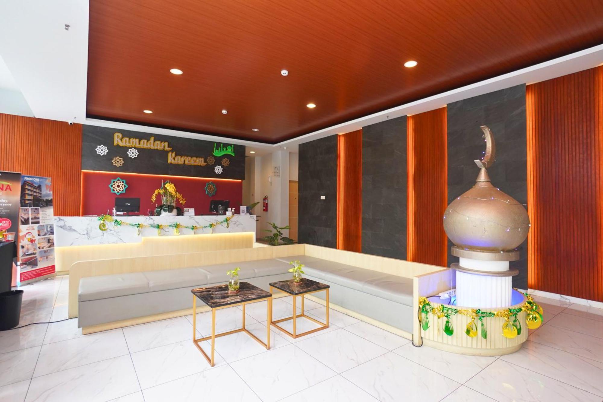 Front One Hotel Pasir Koja バンドゥン エクステリア 写真